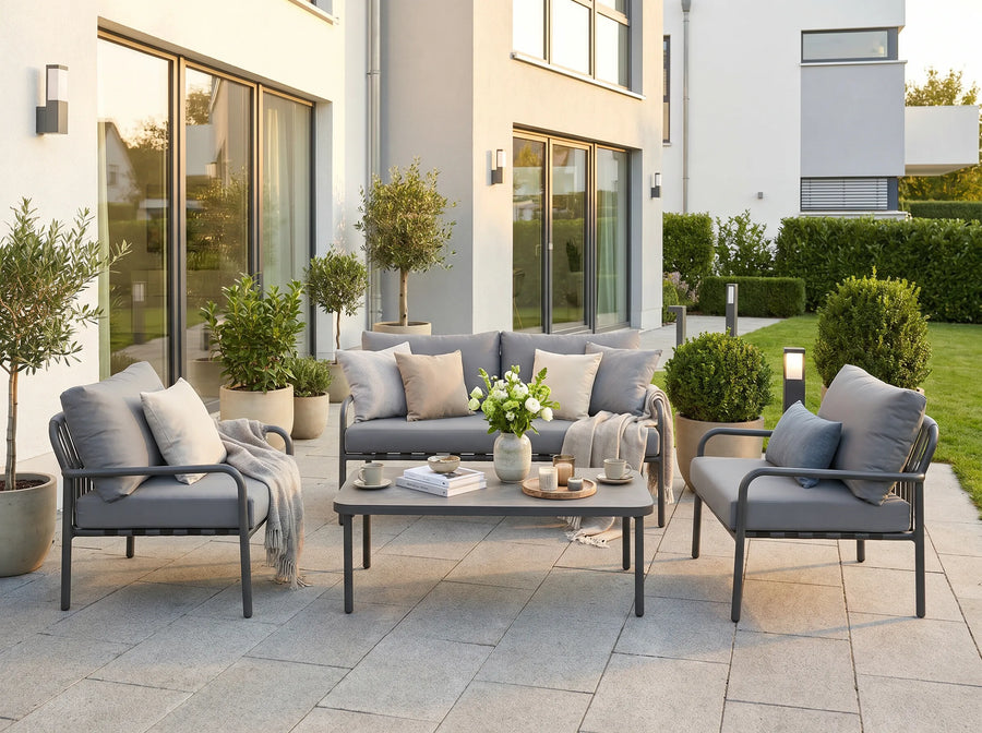 Gartenlounge Set Finqa Amsterdam mit Sofa, 2 Sesseln & Tisch – grau